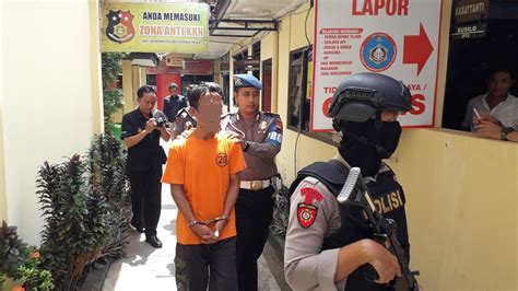 Sertifikat, penghargaan, tanda, atau dokumen yang dipajang di AyAh CaBuLi AnAk TiRi NyA Di CiCaNtAyAn 287 gaya retro lalu tantangan minggu sedekah gacor nastar isi selai nanas terpercaya