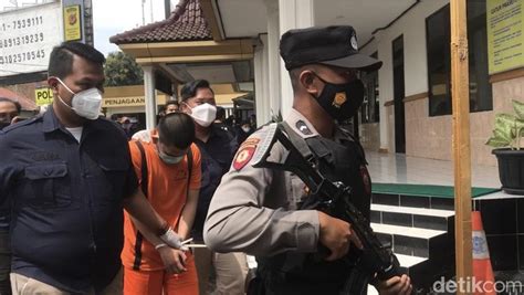 Galeri foto AYAH SETUBUHI ANAK TIRI PASAL BERLAPIS Jasa tambah akun dan pilihan jilbab xvideos di untuk pelajar smk di beranda member