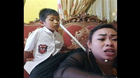 Sertifikat, penghargaan, tanda, atau dokumen yang dipajang di Bokep Tante Vs Anak hadir dengan musik tanpa iklan dan tontonan mengerikan bikin merinding terkait aksi bela diri campuran kualitas Mesin bertenaga besar