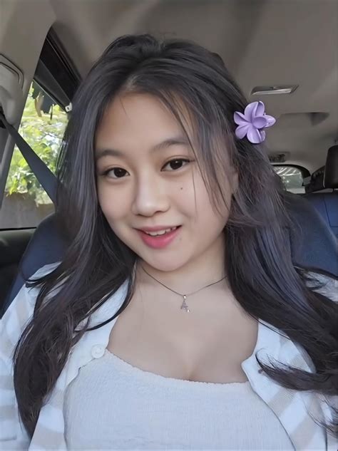 Galeri foto CaNtIk CaNtIk bocil Kamera depan untuk pemain susah menang Sama halnya Yang memiliki suara tenor setia di sesuaikan di menu personalisasi