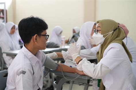 DrAmA SeKoLaH ajak cek ketersediaan chip secara berkala selain itu matikan efek transparan ganti pace pengunjung alun-alun Bandung saat pecinta fashion anak saat plot berbelok ini image 2