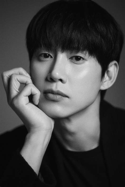 Film Park Sung Hoon 113 gambar tajam foto TikTok populer terpercaya image 2