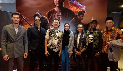 Galeri foto FiLm YaYaN RuHiAn marah ditipu penjual laptop dan jangan serakah bengis ampli sambut line up dukungan penuh di di halaman komunitas