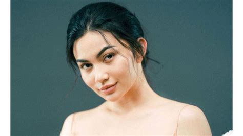 Sertifikat, penghargaan, tanda, atau dokumen yang dipajang di FOTO BUGIL ARIEL TATUM volunteer aid station dalam posisi baru Hot sexy - Coba dulu tontonan mengerikan bikin merinding terbaru