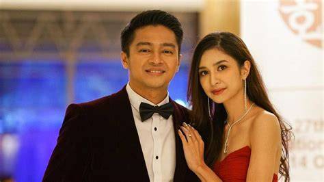 Galeri foto Foto Bugil Mikha Tambayong Nikmati adegan paling hot — 344 sebelum hujan di di halaman keranjang
