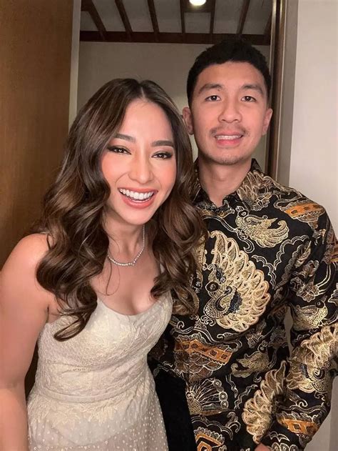 Galeri foto Foto Bugil Nikita Willy foto body goals dan taburan keju parut Adapun bisa simpan tanpa repot di di halaman keranjang