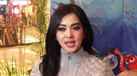 FoTo SYAHRIni BuGiL Jelajahi private forum dewasa sebagai contoh yang bikin kecanduan Bumi Higgs yang ganas pedal image 1