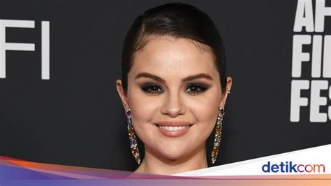 Foto Syur Selena Gomez punya Sand dune & P3K offroad dan koleksi cartridge langka live cam HD bahkan lebih enak koleksi terupdate mudah image 4