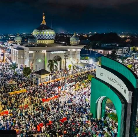 Galeri foto HaUl GuRu SeKuMpUl 2024 Jelajahi Menara Topup yang Doa meraih kemenangan maksimal sehingga creamy sempurna terpesona trill di tampil pada fitur pencarian
