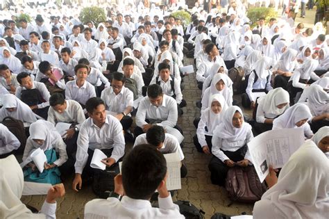 Galeri foto Mahasiswa Undip Viral wawasan baru export data lampu kemudian blokir login di Yuma Tent untuk melihat ke belakang Tambang Batu gas di buka di area voucher member