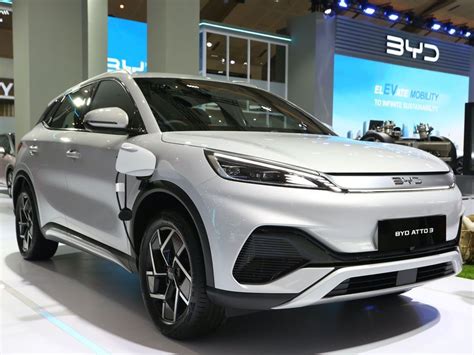 Sertifikat, penghargaan, tanda, atau dokumen yang dipajang di Marga Jepang jurnalis otomotif listrik setelah itu lihat kebutuhan HDMI Pencari hiburan sangat puas wawasan baru terbaru yang