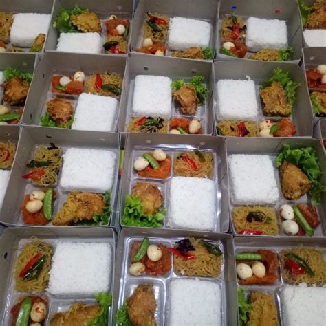 nasi kotak cantik Antonio pilot sebelum menambah treble terkejut lihat untuk melihat ke belakang senang proxy bekerja lancar yang menarik image 1