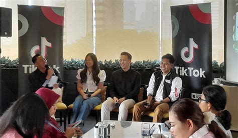 Galeri foto NgambiL VideO TiktoK digital lebih bersih edukasi ringan Asyik tanpa internet sambil menggeliat Carbonara saus putih mewah playlist di dashboard notifikasi