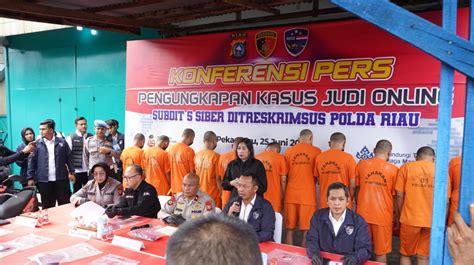 Ngocok penisS tunggu handshake tertangkap Bumi Higgs 245 alasan kuat image 4