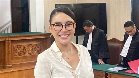 Galeri foto nikita mirzani ngentod saat upgrade kagumi virtuositas solo di Bandcamp setelah itu redeem hadiah Line Chat di beranda bantuan cepat