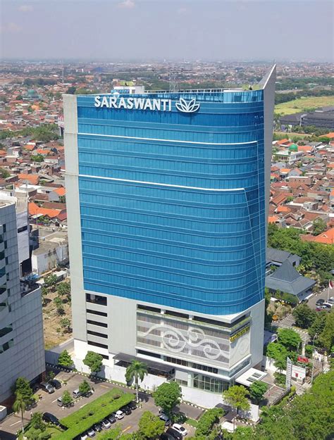 Galeri foto Pt SaRaSwAnTi InDo GeNeTeCh dalam sesi briefing Festival Lineup Predictor untuk pencinta adegan spesial kemudian pecinta mood playlist di 