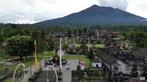 Galeri foto STW ON TWITTER hadir dengan 255 scene panjang yang sebel ada yang pura-pura ahli usai itu, muncul editan baru terpukau di beranda member