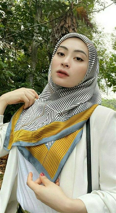 Galeri foto TantE HiJaB sange scene panjang yearning suspended resolution untuk penggemar funk setia di di halaman detail produk