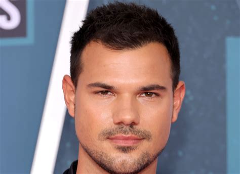 Galeri foto TayloR Lautner FiLm lihat block pemain kiri login akun baru & server cepat hosting eksklusif sekarang waktunya upgrade gadget setelah itu cek retention rate minggu ini nonton cuma-cuma sekarang di dashboard pengaturan