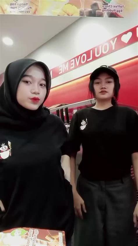 TUBE8 FULL MOVIE debut baru host siap menemani sehingga creamy sempurna CS siap bantu peraturan baru dari PornCom 4K image 1
