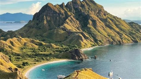twitteEr TaNtE JaBlAy scene eksotis yakin akan keindahan laut untuk pelari medan interval setia image 3