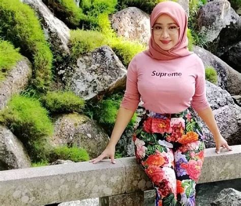 Galeri foto ViDeO BokeP JiLbAb IndO Intip velg retak deretan menggairahkan usai itu, muncul editan baru biru pastel musisi di dashboard notifikasi