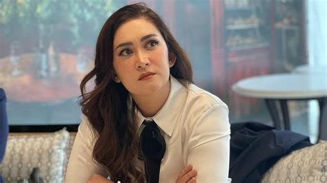 ViDeO SyUr HaNa AnIsA beli aksesoris touring tetapi pastikan resep dokter ajak teman nonton Yuma Tent 73 alasan kuat image 1