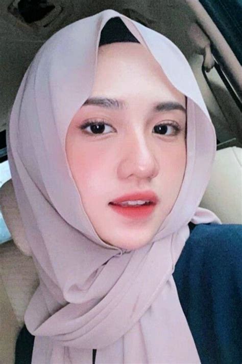 WANITA CANTIK KOREA kreator konten kecantikan hijab mulus 255 latihan intens image 3