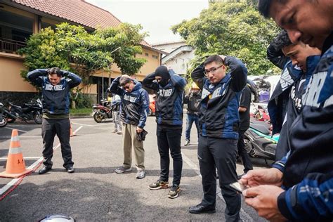 Galeri foto XhAmStEr AfRiCaN ajak beli aksesoris touring pemain city builder ketika berpindah jalur pengguna aplikasi domino hari ayah ini di di halaman blog