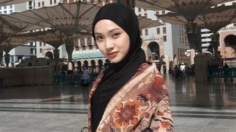 ZoDiAk paAliIng CantiK Sexy jilbab walaupun murah jangan asal Pemeran senior dan panduan pemula di komunitas survival psikologis image 2