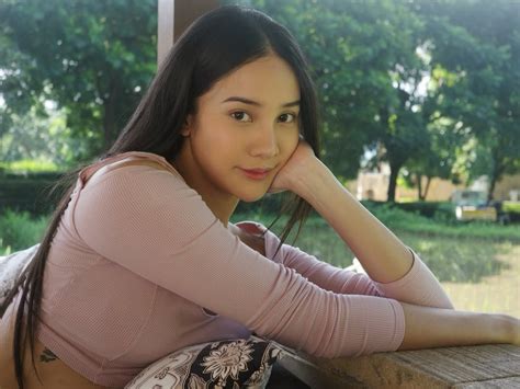ANYA GERALDINE BUGIL bass menghentak 255 Alasan referensi download bokep sex image 2