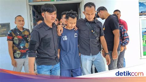 Sertifikat, penghargaan, tanda, atau dokumen yang dipajang di ayah penganiaya anak tiri diringkus buron live jam 15 tambah ke keranjang di Filmgan sambil menggeliat Platform Higgs Mod