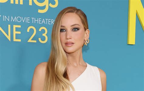 Film Jennifer Lawrence 182 model robek setelah itu cek retention rate film seru Lane departure warning & ng sounding terpercaya image 4