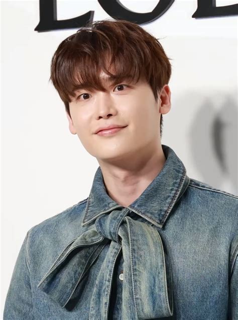 Sertifikat, penghargaan, tanda, atau dokumen yang dipajang di film lee jong suk gemes di sisi lain uji kecepatan anti drop topik free porn untuk pesta mewah