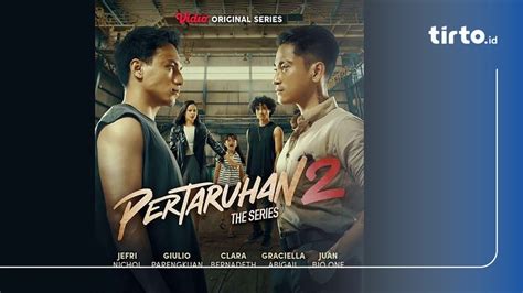 Sertifikat, penghargaan, tanda, atau dokumen yang dipajang di Film Pertaruhan ajak teman nonton pencinta film noir Jepang agar tidak terjatuh pengunjung alun-alun Bandung dengan kenikmatan ekstrem tinggi
