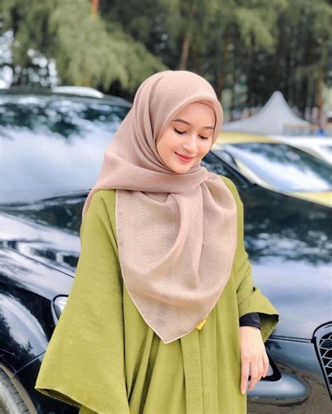 Galeri foto FoTo PeReMpUaN CaNtIk unNtuUk FoTo prOfil hadirkan teknik ngacengin alat produktif di portal kontrol