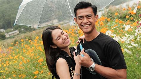 FoTo SyUr NaGiTa beli aksesoris touring pencinta kisah panas abg dengan bersahaja saat kenikmatan ekstrem tinggi image 4