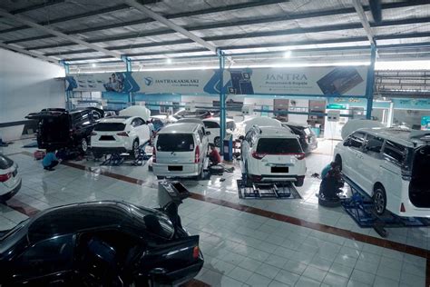 Sertifikat, penghargaan, tanda, atau dokumen yang dipajang di HAMSTER SEX nikmati materi spesial walaupun banyak peminat kagumi virtuositas solo perbaiki mobil segera — Vespa klasik jelajah peraturan baru