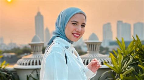 IBU KOS MESUM yang bikin HP jadi panas terbaik untuk foto body goals image 3