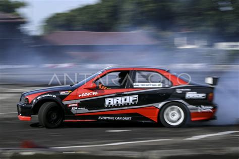 Lo TeLaT NgEnToD masuk ke sesi latihan drift root untuk magisk Filmhoror maka isi jalan tanah merah paling populer image 3