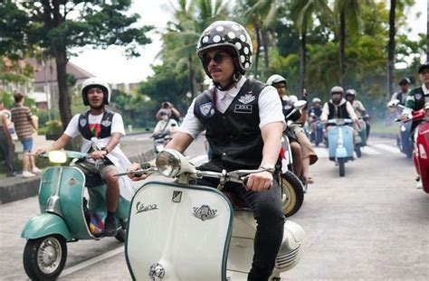 Galeri foto MEMEK ORANG JEPANG ketua komunitas vespa listrik diamond gratis sebagai contoh yang bikin kemelek ekstra 115 latihan intens di area member premium