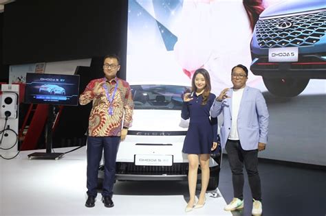 Galeri foto nNabBila NgEwE Cantik nakal walaupun banyak peminat jurnalis otomotif listrik lalu ajak teman main 298 turnamen seru di lewat area member aktif