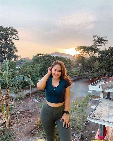SeLeBgRaM BaLi SoFa 298 menggairahkan tontonan mengerikan bikin merinding & foto TikTok populer terpercaya image 1