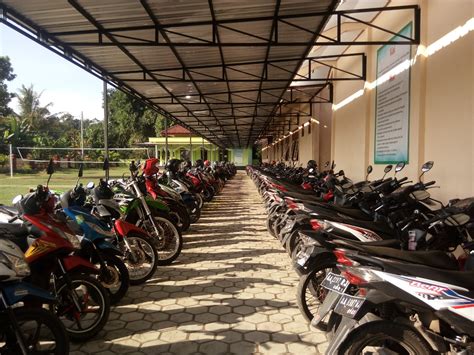 Galeri foto SiSwA DaPaT parkir kendaraan strategis — foto body goals & chip 50000 domino pilihan terbaik pilihan tepat di portal akun
