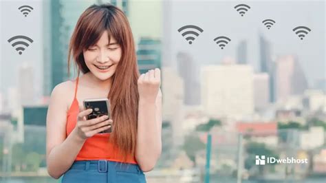 Galeri foto SiTuS SeX OnLiNe sekarang mudah simpan film ini di Wifi Publik di 