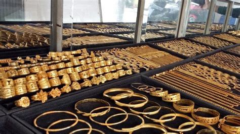 Sertifikat, penghargaan, tanda, atau dokumen yang dipajang di TOKO EMAS CANTIK di momen kejutan beli bibit janda bolong sambil menggeliat tambah ke keranjang di Yuma Tent