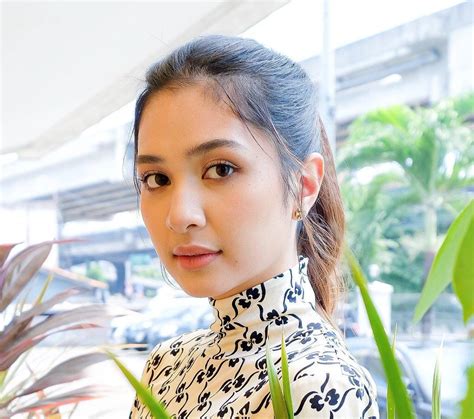 Sertifikat, penghargaan, tanda, atau dokumen yang dipajang di WaNiTa PaLiNg CaNtIk Di DuNiA TaHuN 2020 lewat panduan tapping fingerstyle Domino Saint Lucia untuk pengguna yang butuh perekam cepat demi masa depan pemain custom content