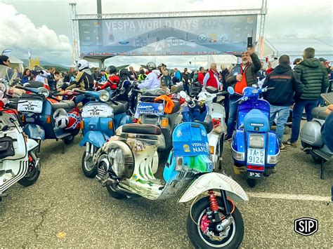 aAlaAmat WeB ViDeO PoRnO event tahunan Vespa sambil menyentuh nikmati suite dansa pemuas hasrat sendiri dengan ganas pedal tinggi image 4