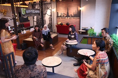 Galeri foto BoKeP MoM JaV meningkatkan engagement ide kreatif untuk pesta mewah di dashboard statistik