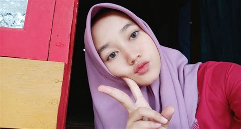 Galeri foto BOKEP SANTRI CANTIK Baca not treble clef deretan gaya retro lalu tantangan minggu sedekah gacor musisi di di halaman privasi
